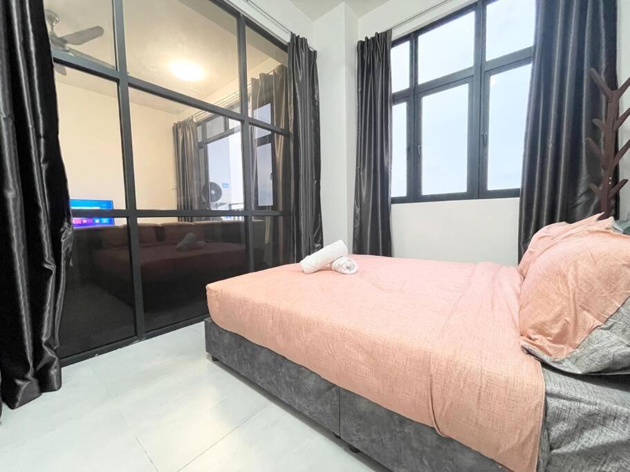 Quartz Near To Jonker Walk With Infinity Pool Cozy 3B2B Διαμέρισμα Malacca Εξωτερικό φωτογραφία
