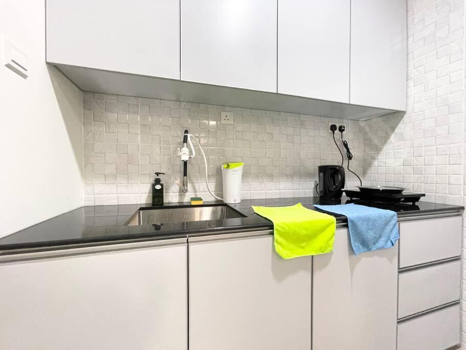 Quartz Near To Jonker Walk With Infinity Pool Cozy 3B2B Διαμέρισμα Malacca Εξωτερικό φωτογραφία