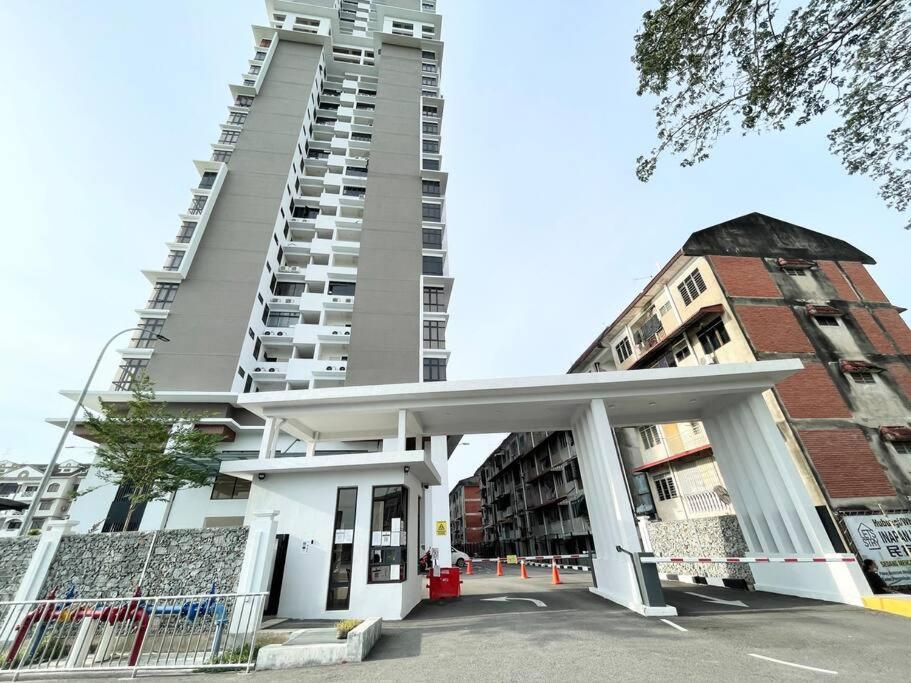 Quartz Near To Jonker Walk With Infinity Pool Cozy 3B2B Διαμέρισμα Malacca Εξωτερικό φωτογραφία